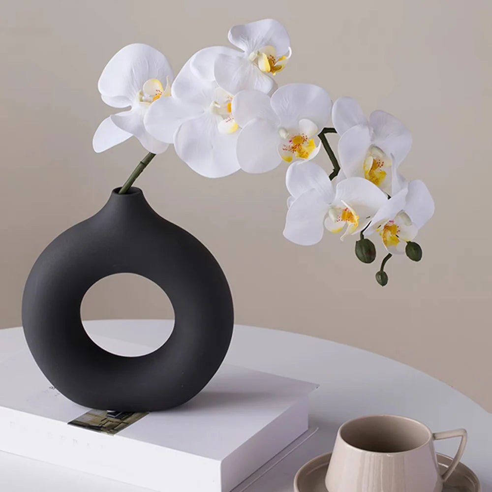 Minimalist Donut Shape Flower Vase