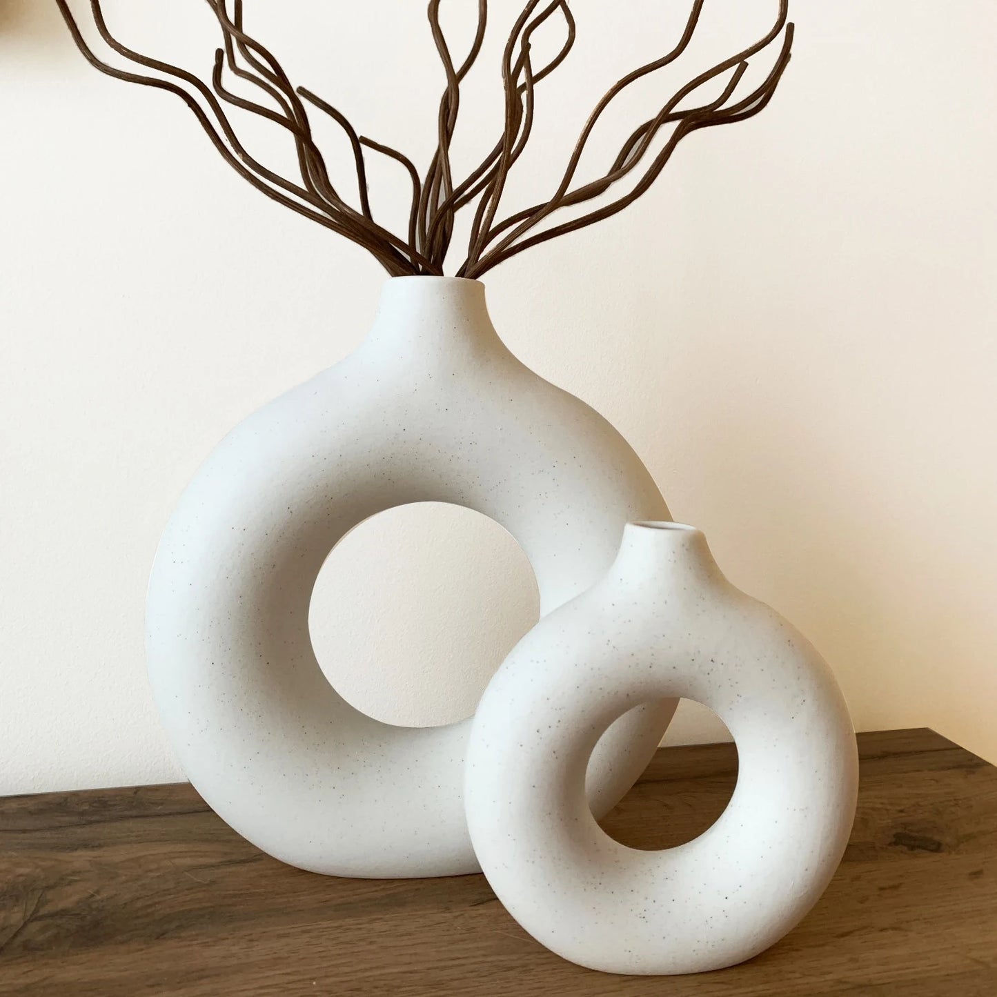 Modern Hollow Ceramic Donuts Vase