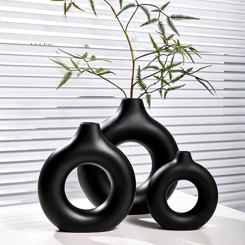 Minimalist Donut Shape Flower Vase