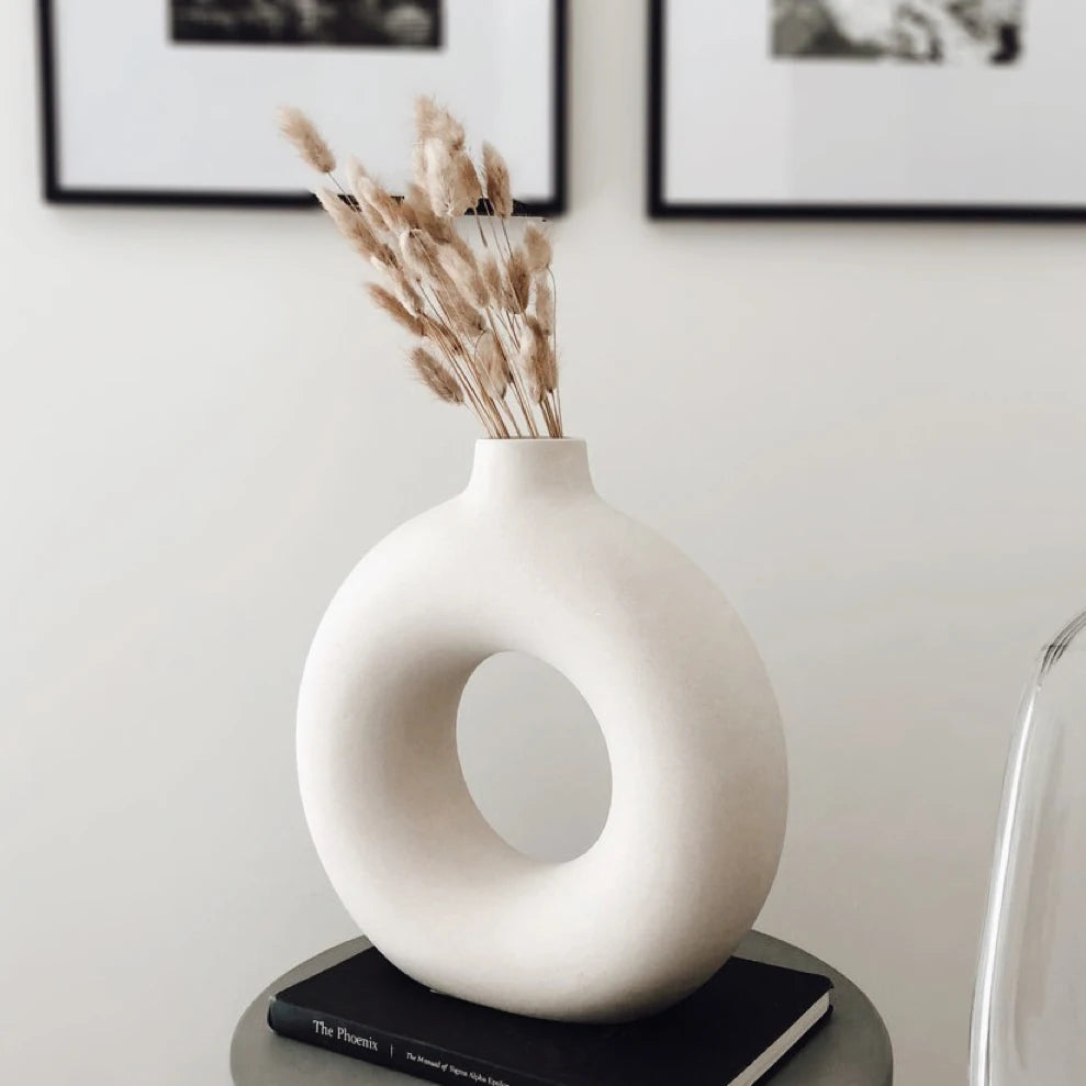 Modern Hollow Ceramic Donuts Vase